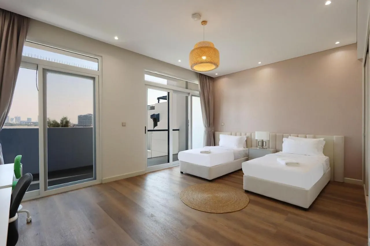 Livbnb - Beachfront 4+1 Villa In Palma Residences Dubai 0*,  United Arab Emirates
