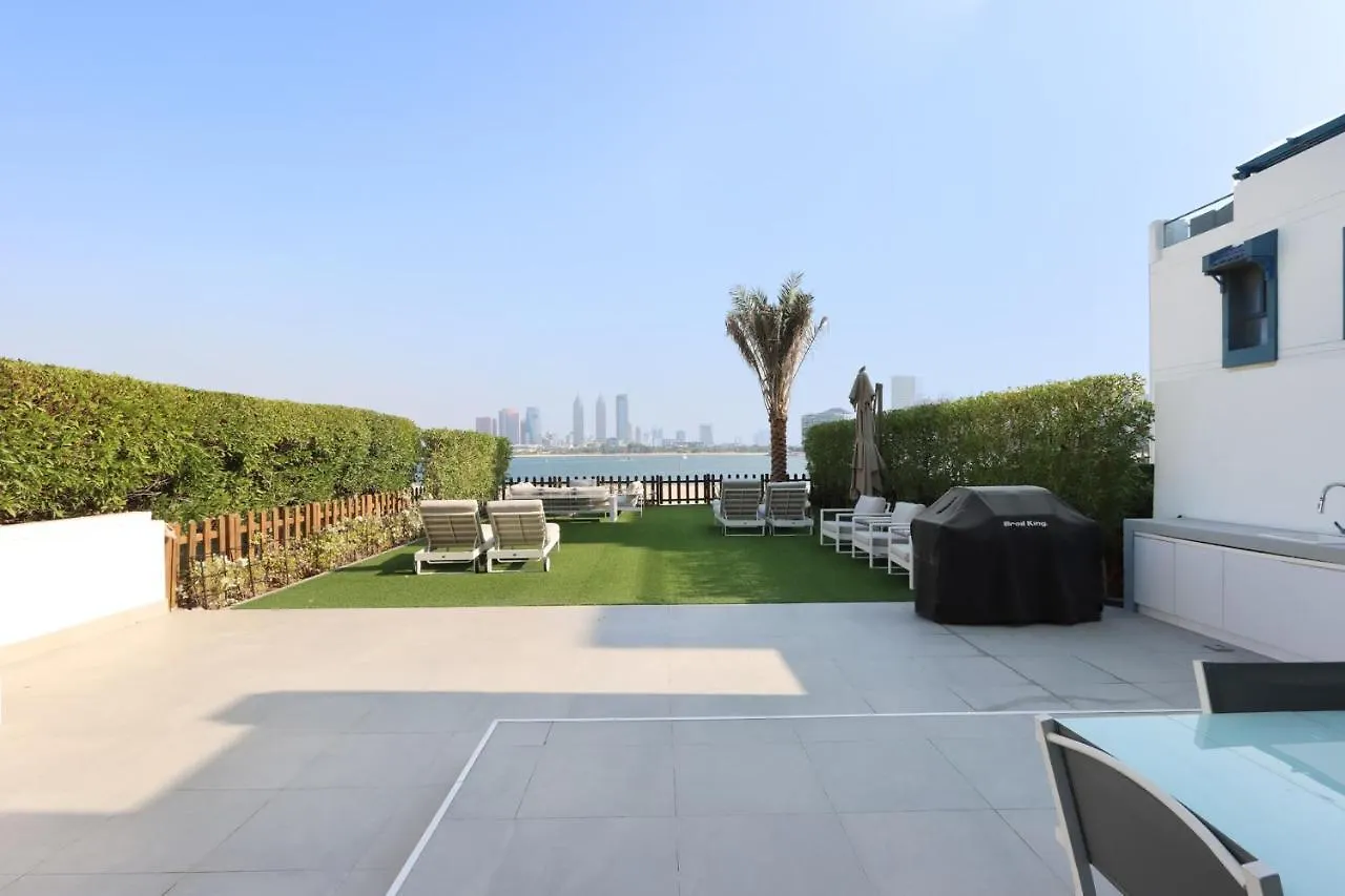 Livbnb - Beachfront 4+1 Villa In Palma Residences Dubai