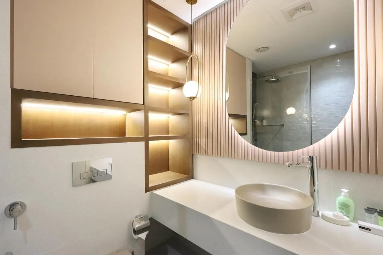 Livbnb - Beachfront 4+1 Villa In Palma Residences Dubai