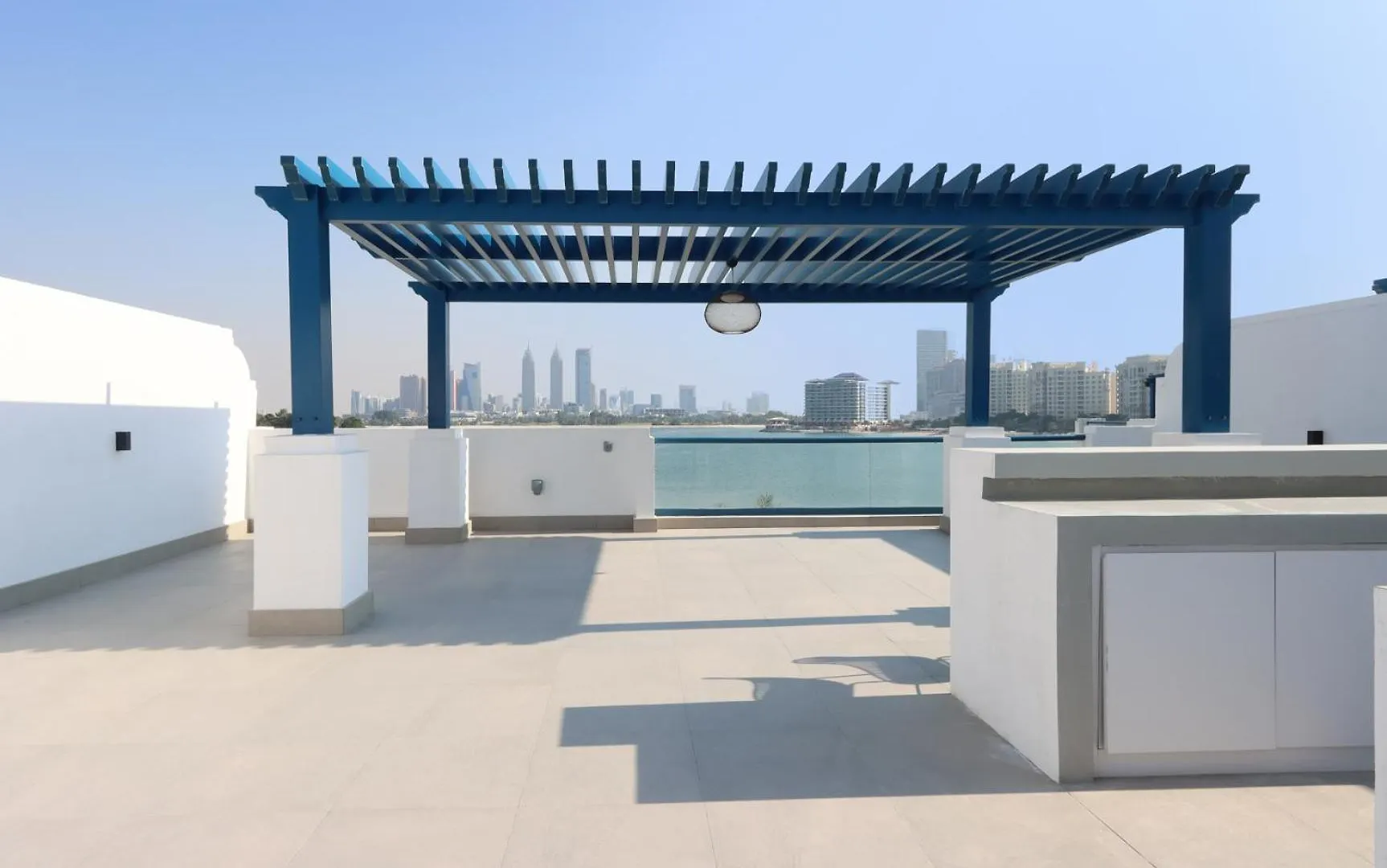 Livbnb - Beachfront 4+1 Villa In Palma Residences Dubai 0*,  United Arab Emirates