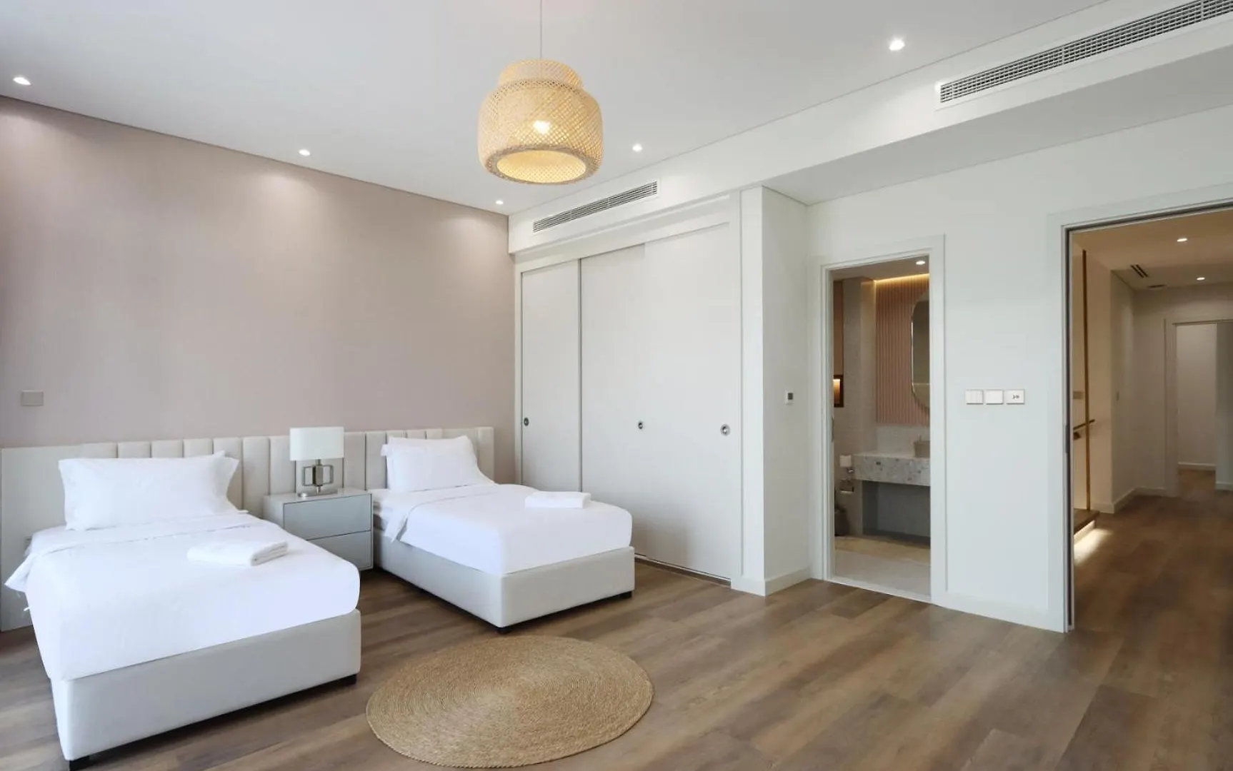 Livbnb - Beachfront 4+1 Villa In Palma Residences Dubai 0*,