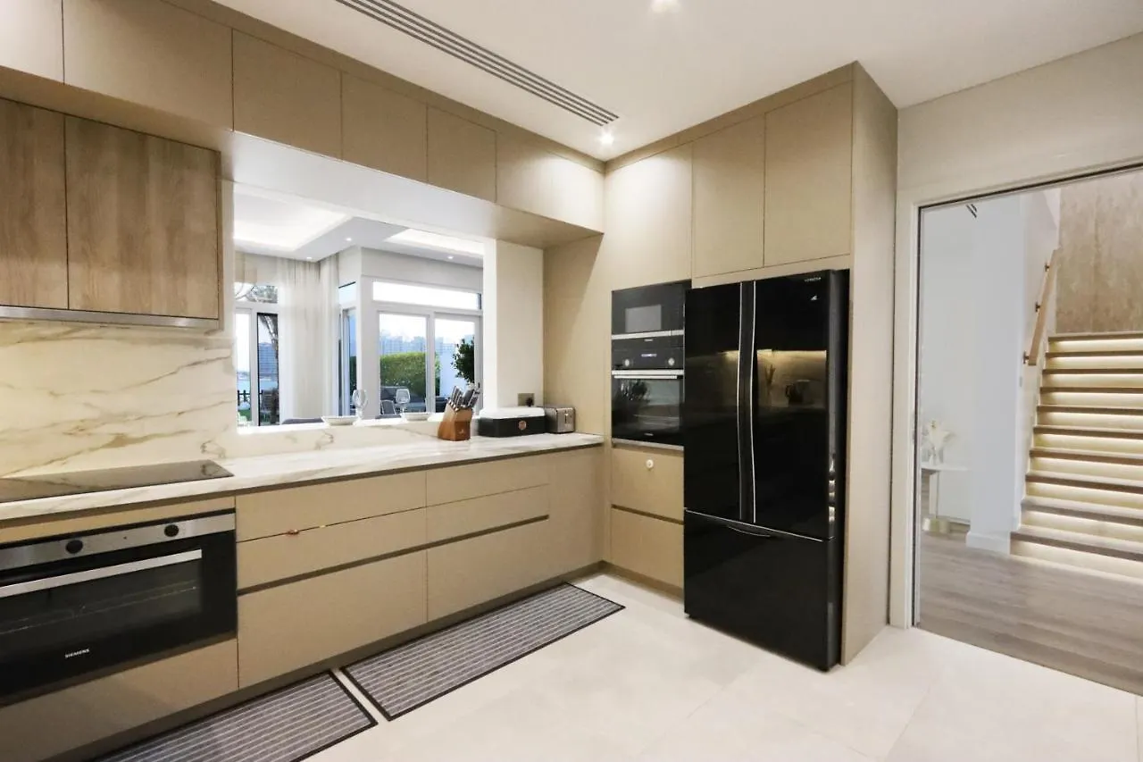 Livbnb - Beachfront 4+1 Villa In Palma Residences Dubai 0*,